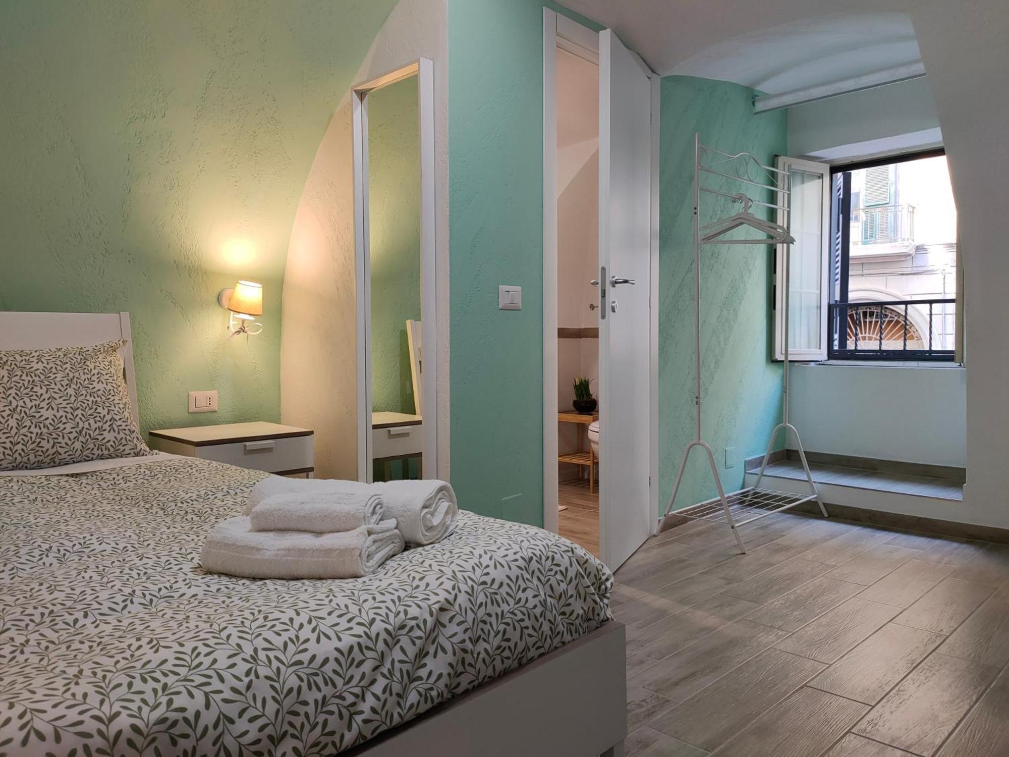 Апартаменты Alessia House Неаполь Экстерьер фото